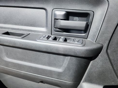 New 2025 RAM 3500 Tradesman w/ Chrome Appearance Group AWD/4WD image 14