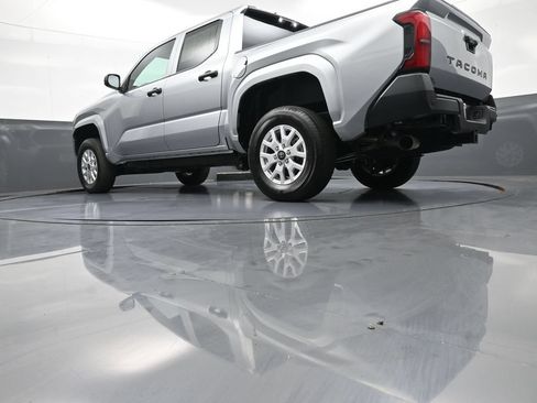 Used 2026 Toyota Tacoma SR w/ SR Upgrade Package RWD image 32