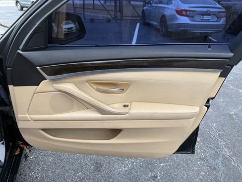 Used 2013 BMW 528i Sedan image 16