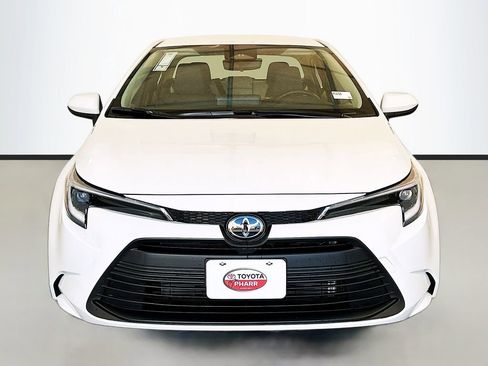 New 2026 Toyota Corolla LE FWD image 2