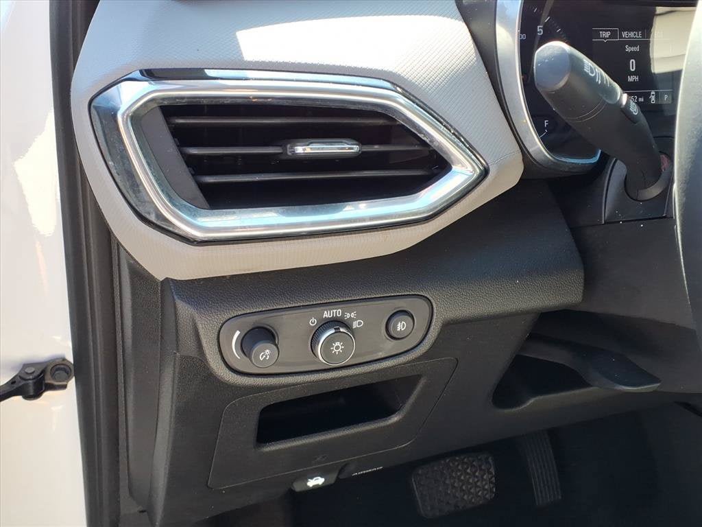 Used 2021 Chevrolet TrailBlazer LT w/ Premium Seating Package FWD image 19