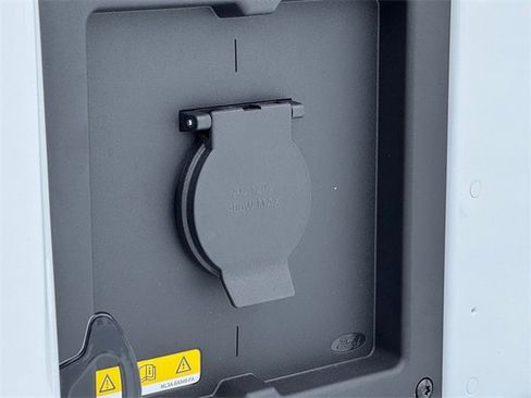 New 2025 Ford F150 XLT w/ Equipment Group 302A MID image 11