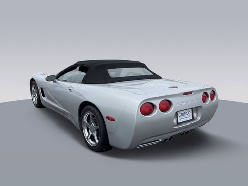 Used 1999 Chevrolet Corvette Convertible w/ Memory Pkg image 4