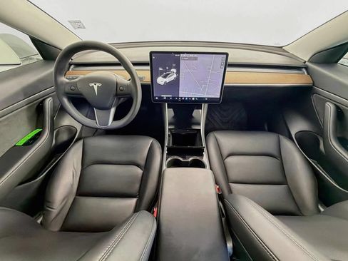 Used 2020 Tesla Model 3 Standard Range Plus RWD image 10
