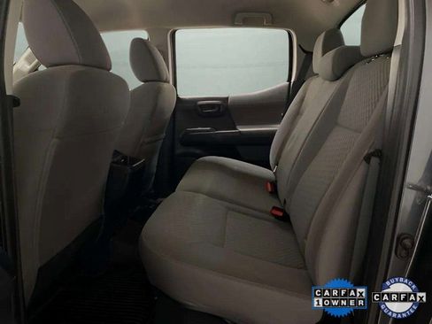 Used 2022 Toyota Tacoma SR image 18