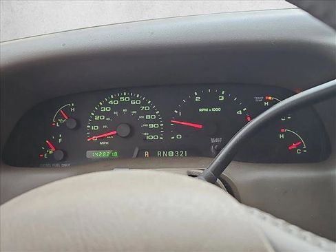 Used 2004 Ford F250 Lariat image 14