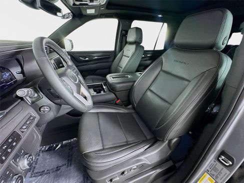 Used 2024 GMC Yukon Denali AWD/4WD image 11