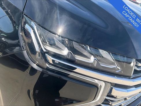 Used 2023 Chevrolet Tahoe Premier AWD/4WD image 40