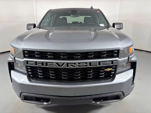 Used 2022 Chevrolet Silverado 1500 Custom w/ Safety Confidence Package image 3
