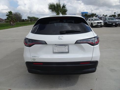 Used 2023 Honda HR-V LX image 5