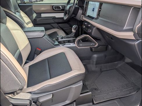 Used 2024 Ford Bronco Big Bend image 16