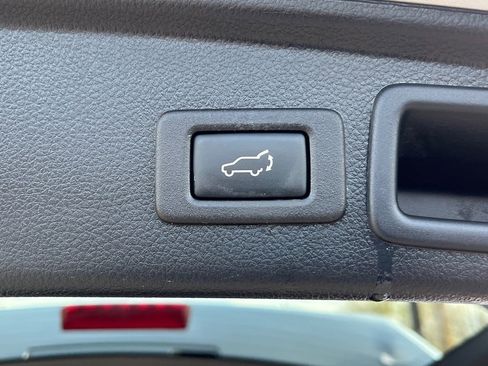 Used 2016 Subaru Forester 2.5i Limited w/ Popular Package #2 image 24