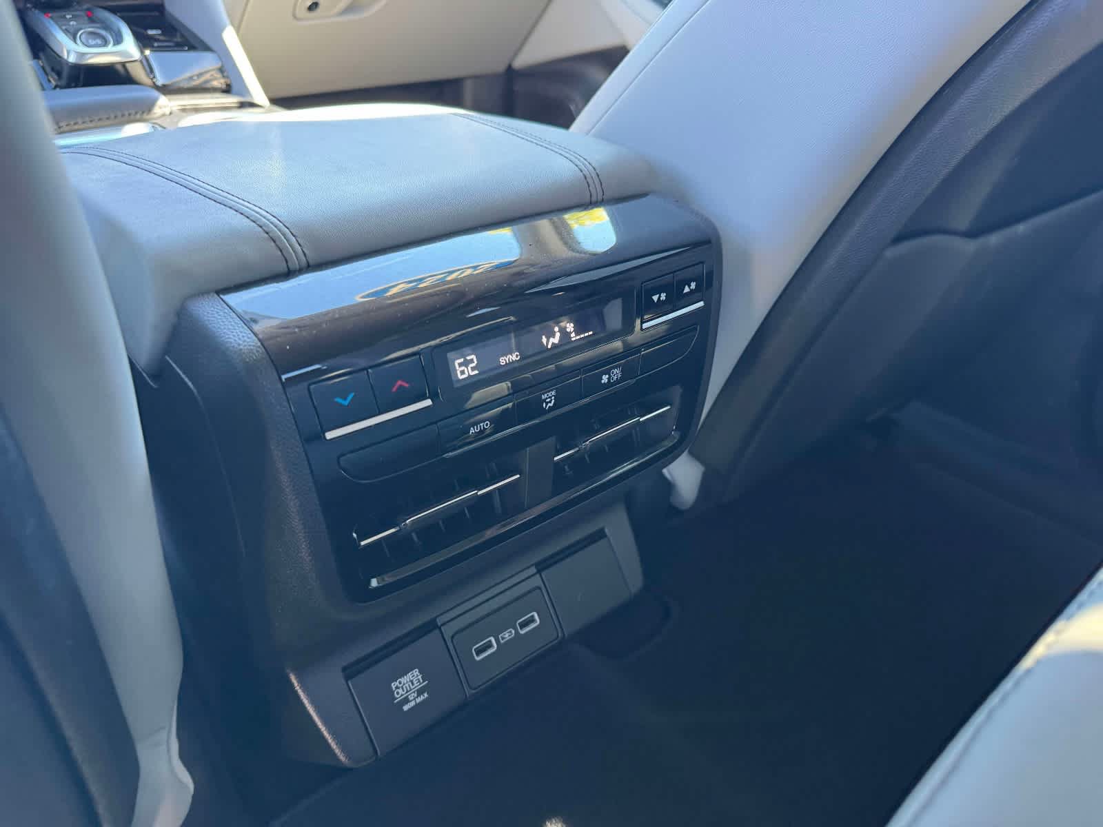 Used 2024 Acura MDX w/ Technology Package AWD/4WD image 13