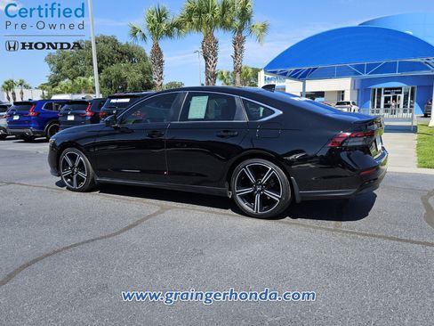 Certified 2023 Honda Accord Sport image 3