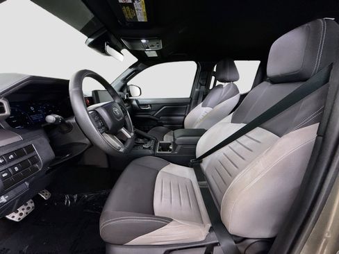 Used 2024 Toyota Tacoma TRD Sport RWD image 23