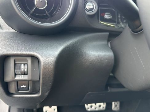 Used 2023 Toyota GR86 Premium image 18