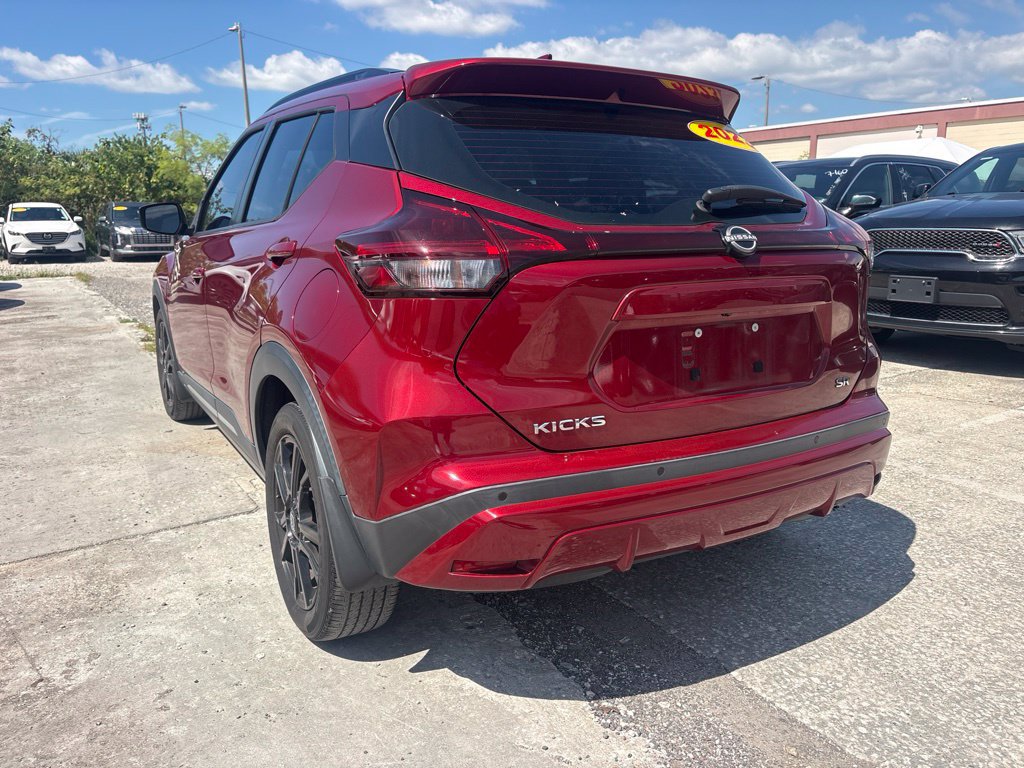 Used 2023 Nissan Kicks SR FWD image 5