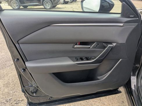 Used 2025 MAZDA CX-50 AWD 2.5 S w/ Premium Package image 11