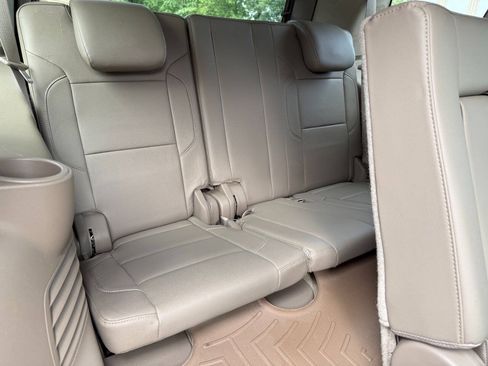 Used 2015 Chevrolet Tahoe LT w/ Luxury Package AWD/4WD image 36