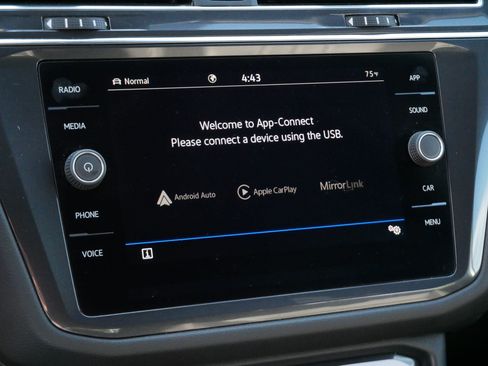 Certified 2023 Volkswagen Tiguan SE R-Line AWD/4WD image 23