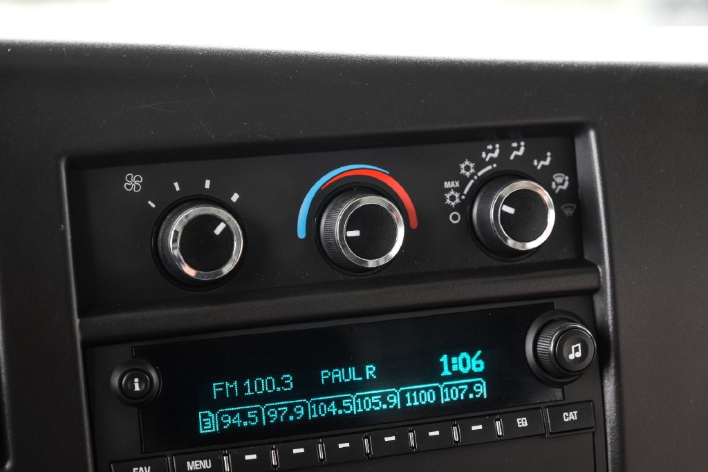 Used 2021 Chevrolet Express 3500 w/ Power Convenience Package RWD image 18