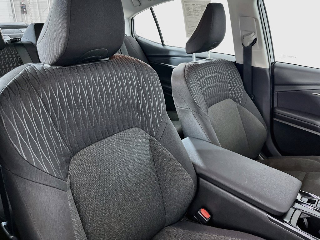Used 2025 Toyota Camry LE w/ Convenience Package FWD image 27