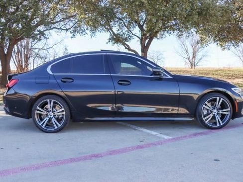 Used 2019 BMW 330i Sedan w/ Premium Package image 8