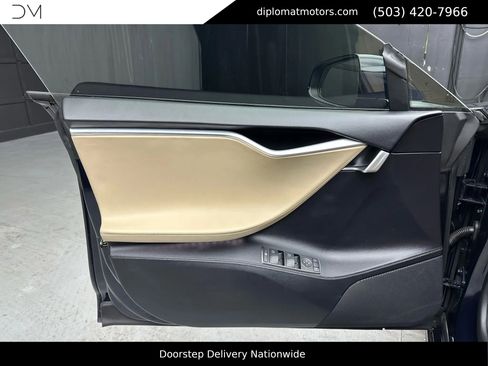 Used 2013 Tesla Model S Performance image 25