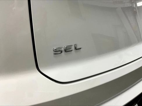 New 2026 Volkswagen Atlas Cross Sport SEL image 26