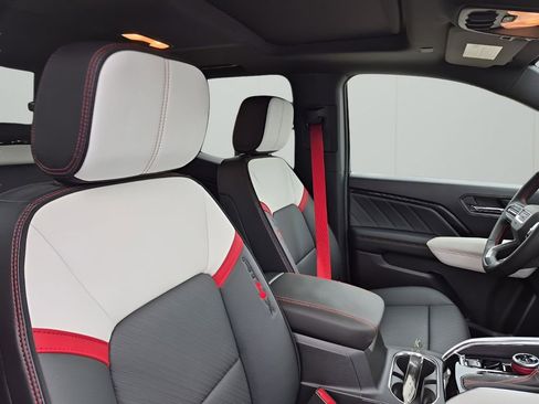 New 2026 GMC Canyon AT4X AWD/4WD image 17