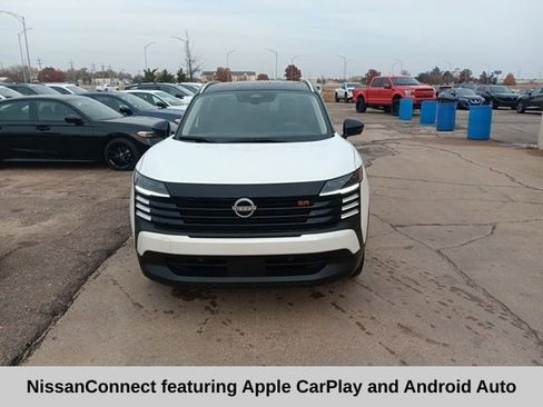 New 2026 Nissan Kicks SR w/ SR Premium Package image 10