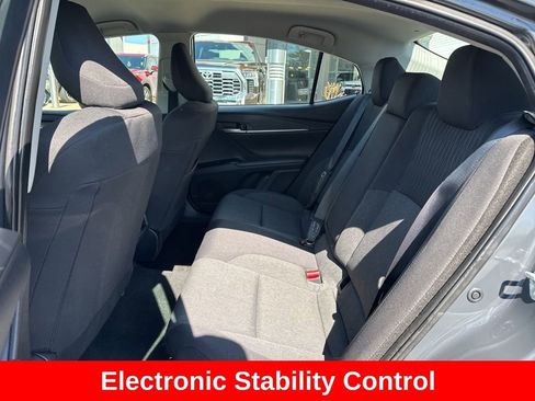 Used 2025 Toyota Camry LE image 13