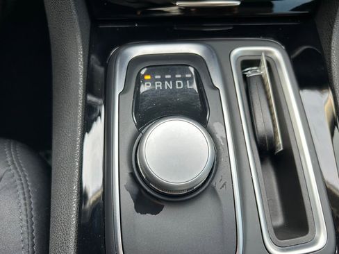 Certified 2023 Chrysler 300 Touring w/ Sport Appearance Package image 19