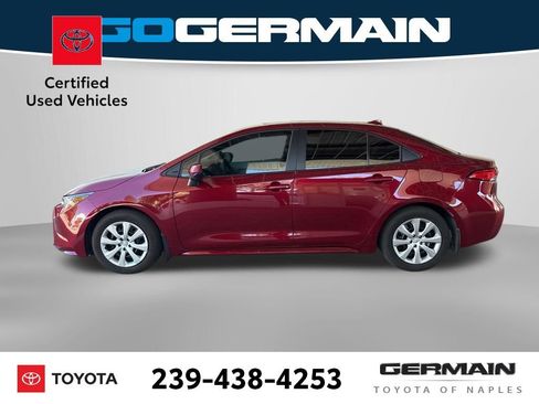 Used 2025 Toyota Corolla LE FWD image 3