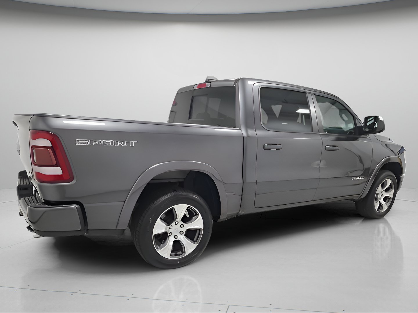 Used 2021 RAM 1500 Laramie w/ Sport Appearance Package AWD/4WD image 6