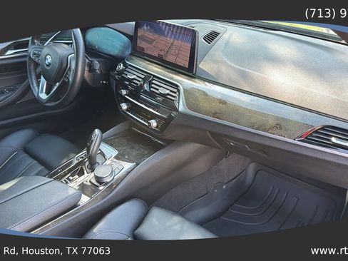Used 2022 BMW 530i w/ Premium Package RWD image 43