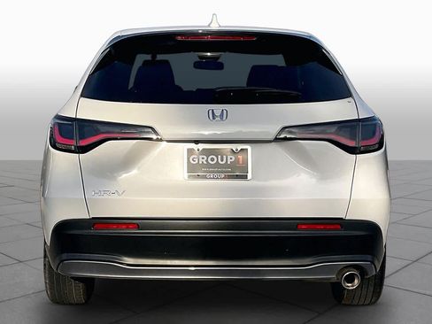 Used 2025 Honda HR-V Sport image 5