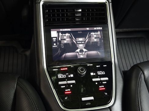 Used 2023 Porsche Panamera 4 Platinum Edition w/ Assistance Package AWD/4WD image 20