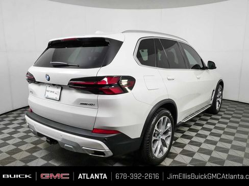 Used 2026 BMW X5 xDrive40i w/ Executive Package AWD/4WD image 3