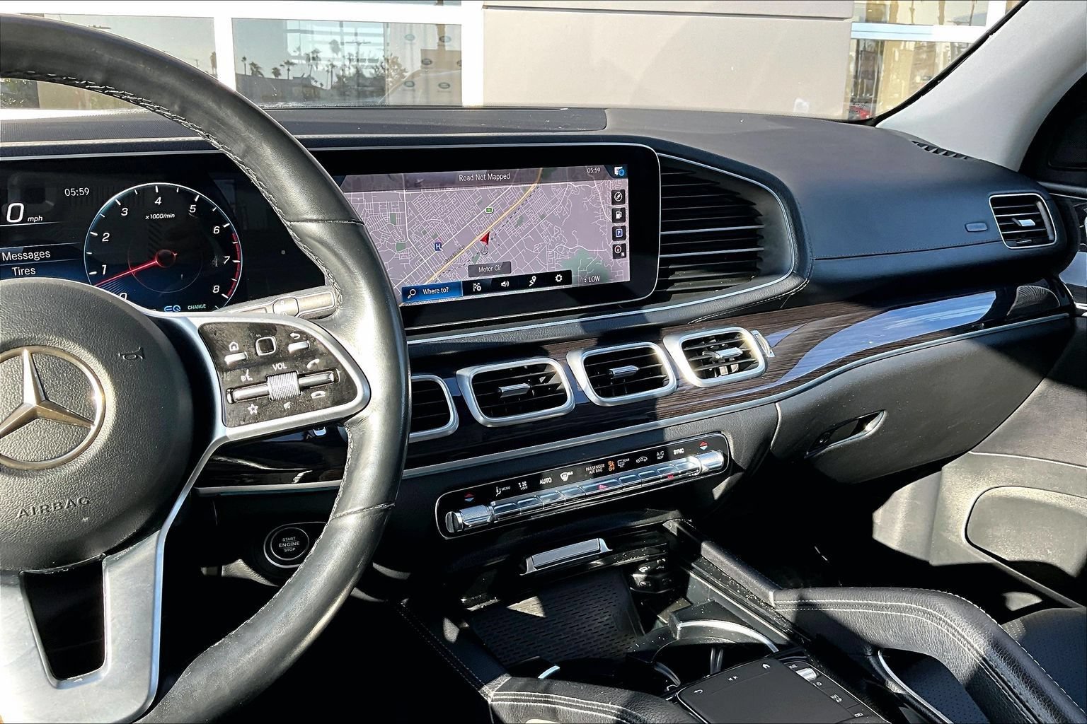 Used 2023 Mercedes-Benz GLS 450 4MATIC image 6