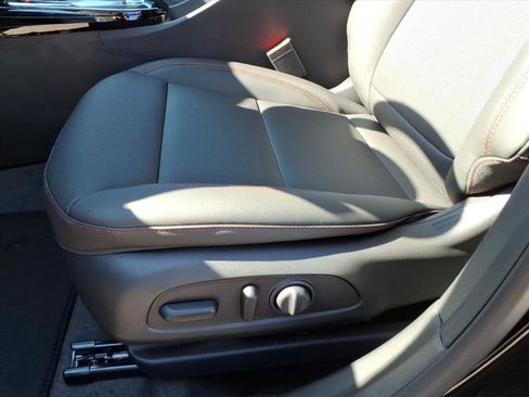 New 2026 Chevrolet Trax RS w/ Driver Confidence Package image 14