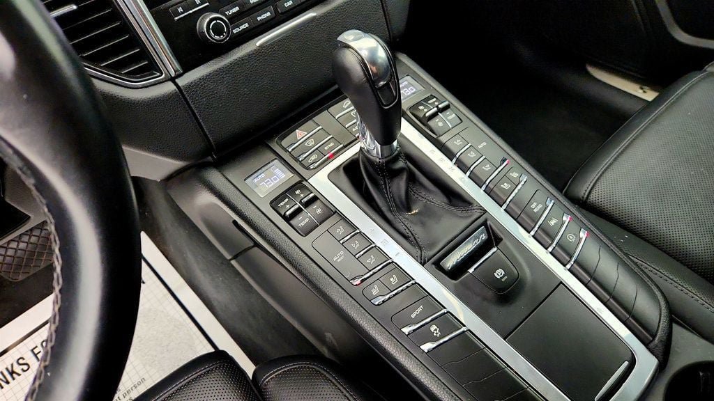 Used 2018 Porsche Macan S AWD/4WD image 16