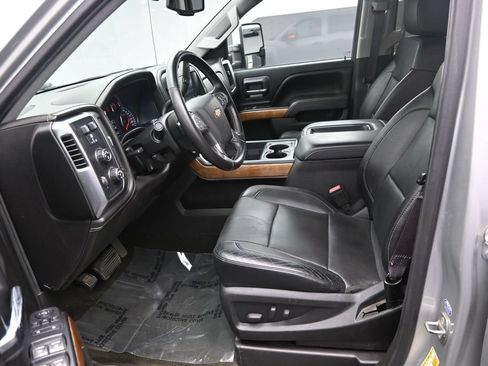 Used 2015 Chevrolet Silverado 1500 LTZ w/ LTZ Plus Package AWD/4WD image 16