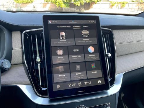 New 2026 Volvo XC90 T8 Plus w/ Protection Package Premier image 22