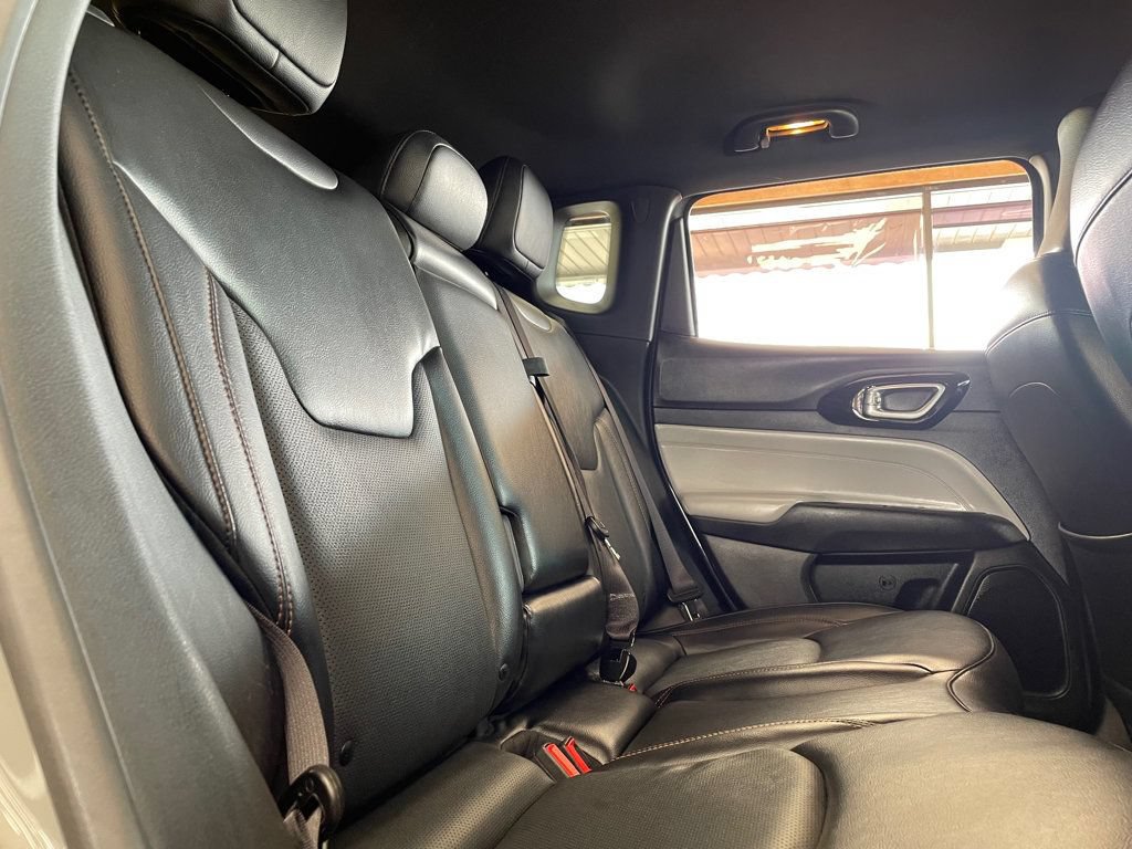 Used 2023 Jeep Compass Limited AWD/4WD image 23