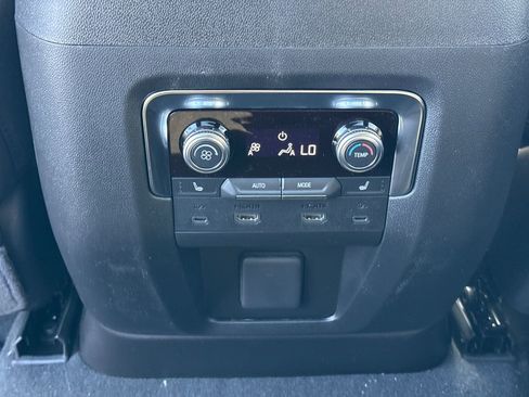 New 2026 GMC Yukon XL Elevation image 29