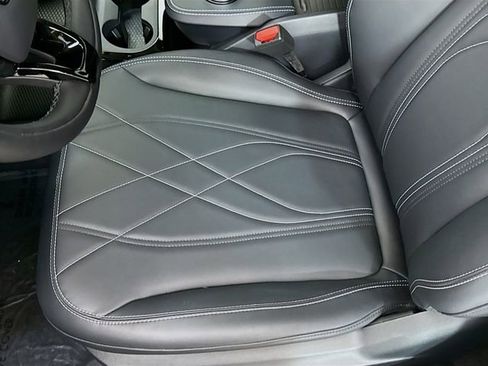 Used 2024 Ford Mustang Mach-E Select image 19