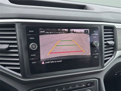 Used 2021 Volkswagen Atlas SE w/ Towing Package image 29