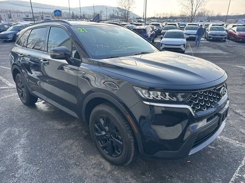 Certified 2021 Kia Sorento S image 6