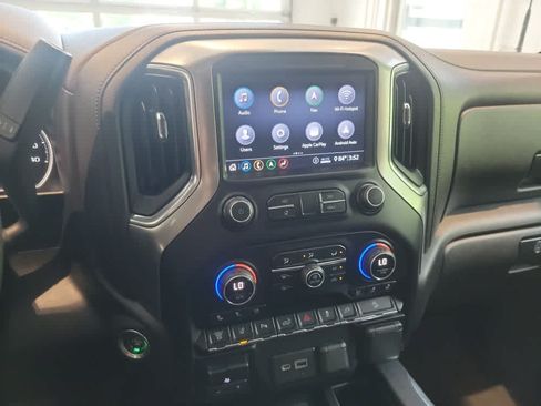 Used 2020 Chevrolet Silverado 2500 LTZ w/ LTZ Plus Package AWD/4WD image 17